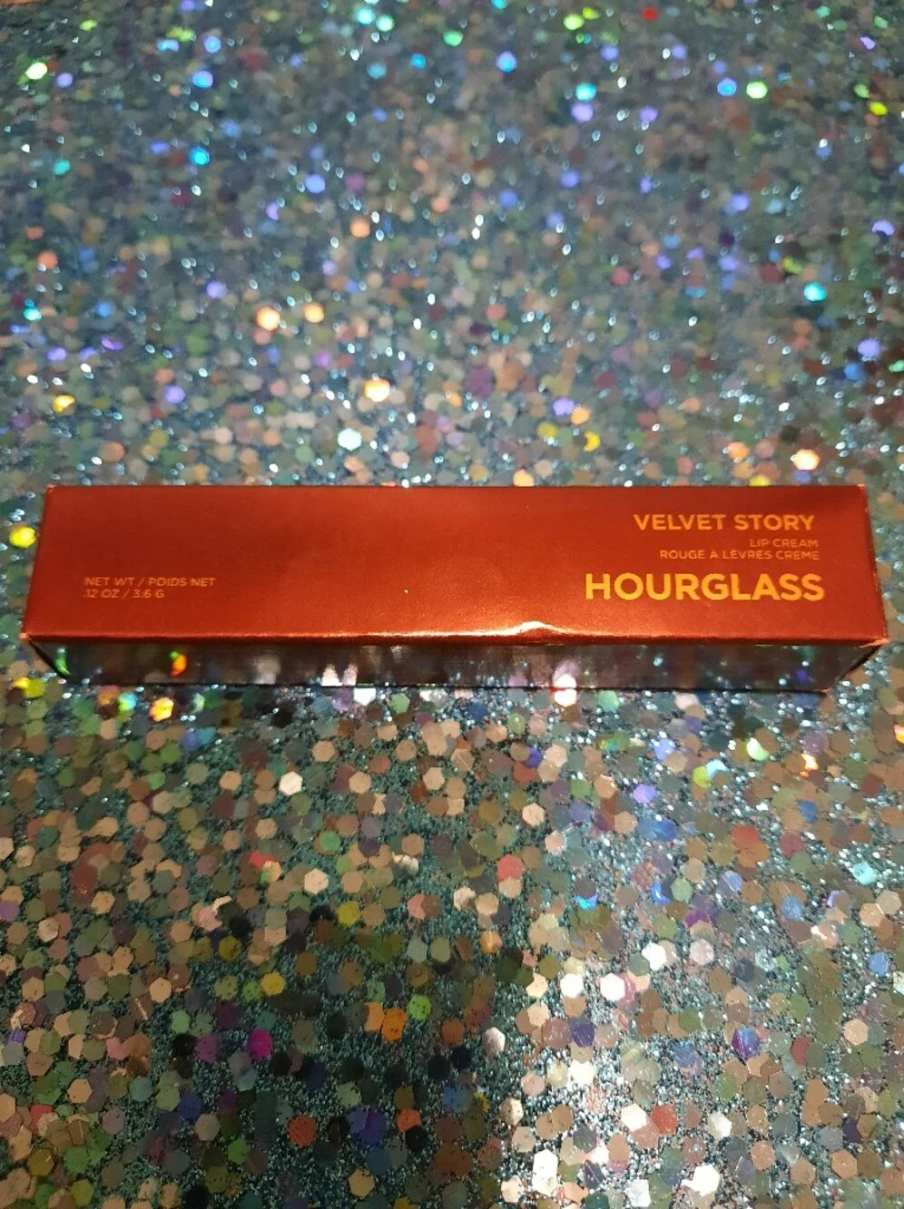 Hourglass velvet story